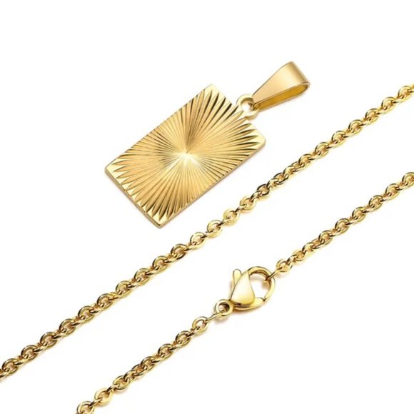 18K Gold Plated Textured Rectangular Pendant Necklace - Picture 4 of 9